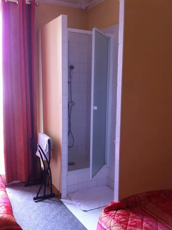 Pension Residence Du Palais Paris 2*,  France